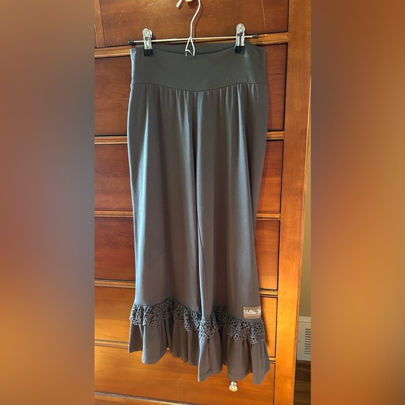 Matilda Jane Gray Ruffled - Picture 3 of 4